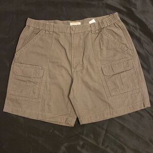 Savene Men's Outdoor Hiking Cargo Style Shorts Size 38 in Balsam Green